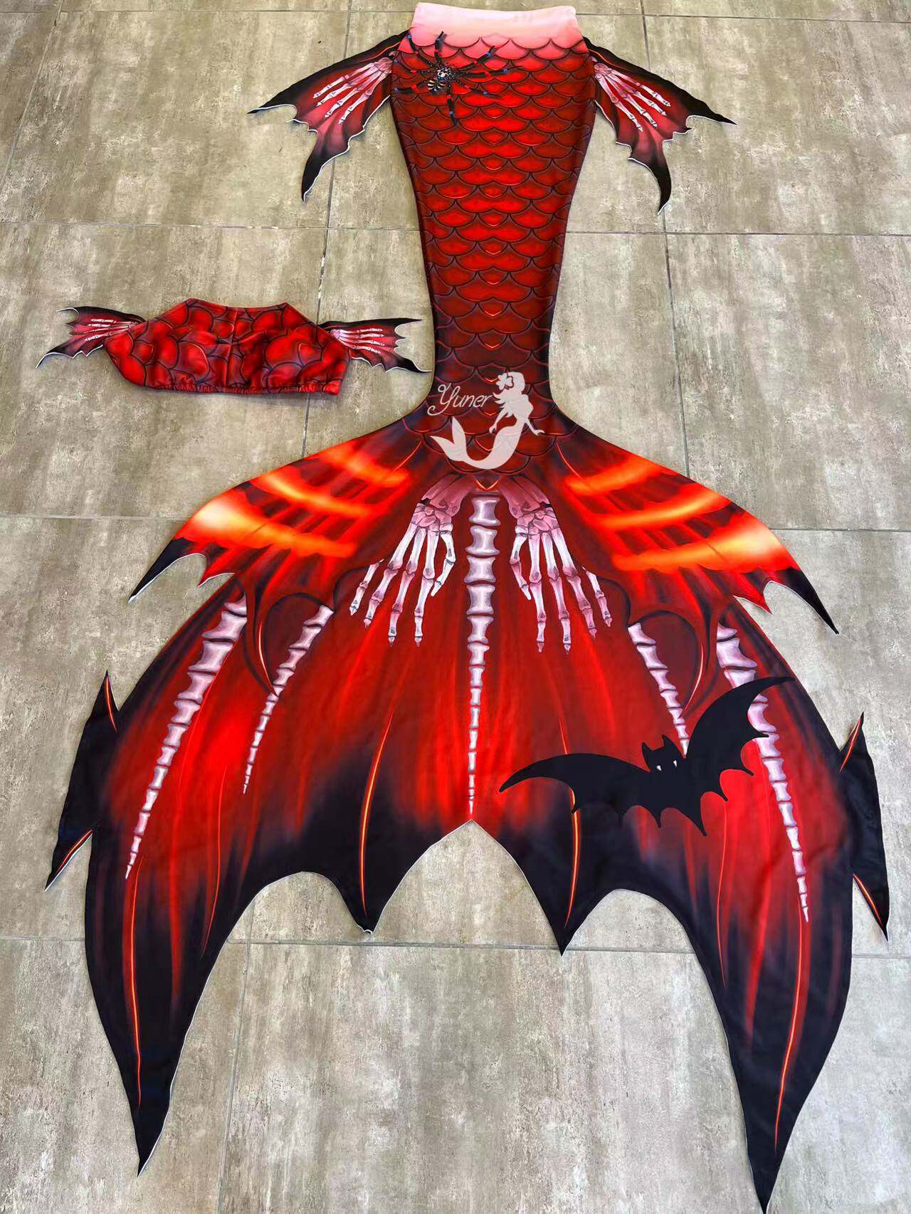 Aquarium & Marine Science Center - Traje de Baño Original de Cola